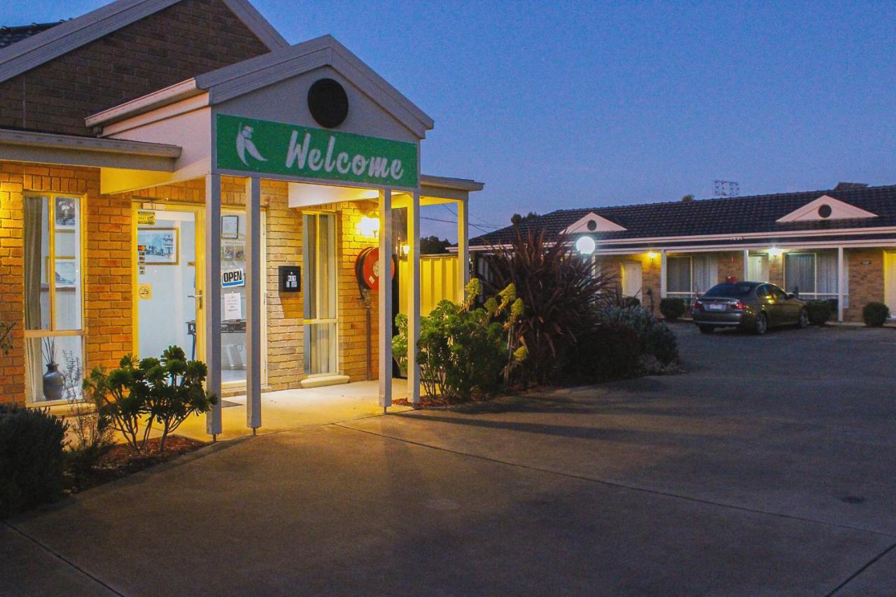 Riverpark Motel Moama Exterior photo